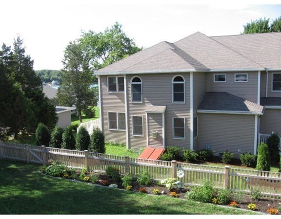25 R Riverview Rd # A, Gloucester, MA 01930
