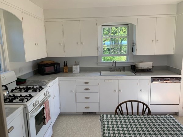33 Menemsha Inn Rd Ch223 3, Chilmark, MA 02535 — photo 3