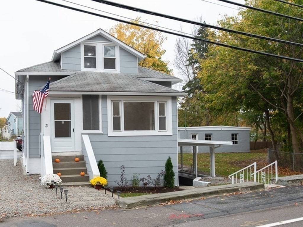 21 Wrentham Road, Bellingham, MA 02019