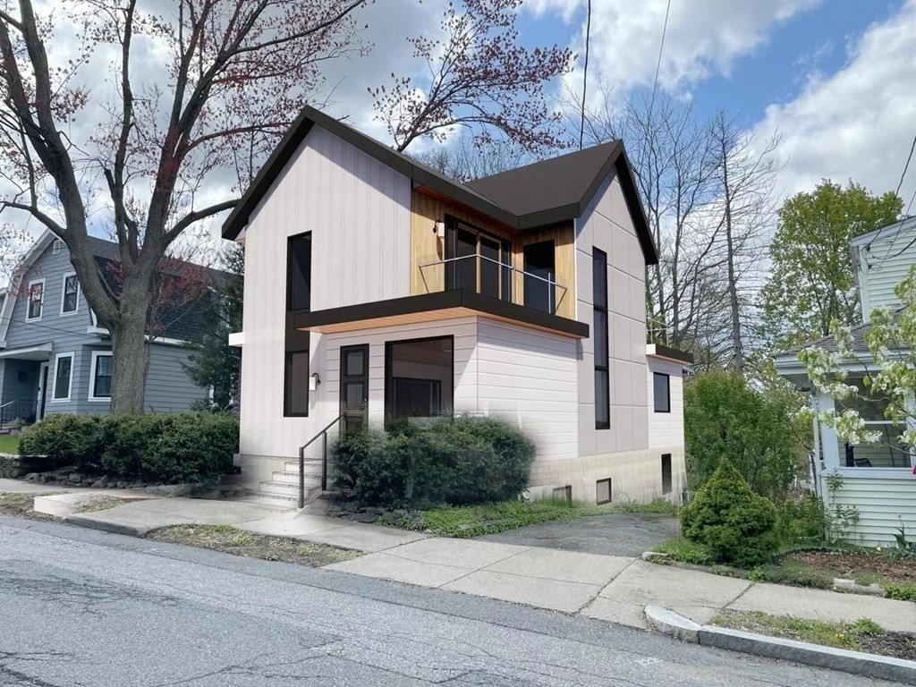 21 Whitlowe Road, Newton, MA 02465