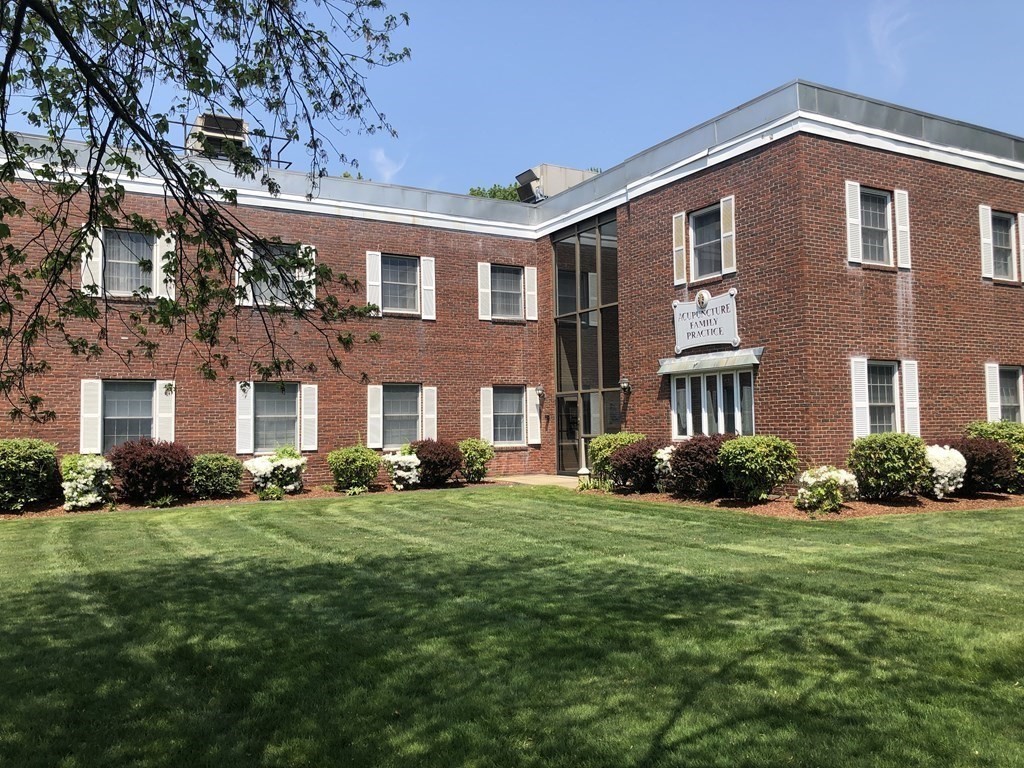 75 Union Ave # 215 — photo