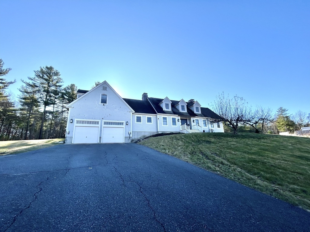 20 Slab Bridge Road, Freetown, MA 02702
