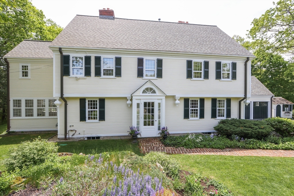 42 Edmunds Road, Wellesley, MA 02481 — photo 2