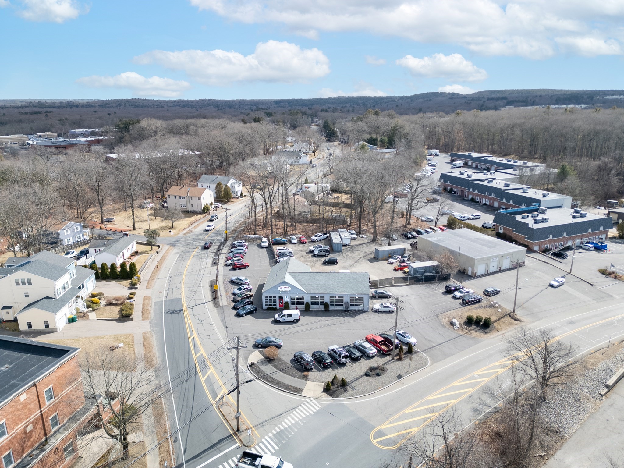 900 Pleasant Street — photo