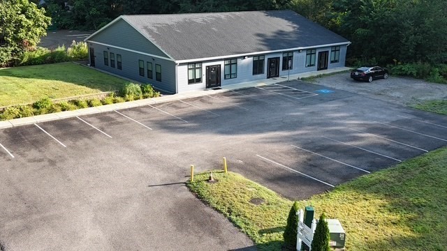 685 South E — photo
