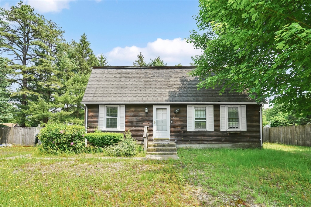 36 County Road, Holyoke, MA 01040