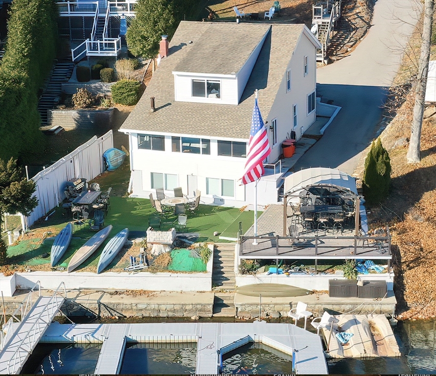 2 S Point Road, Webster, MA 01570