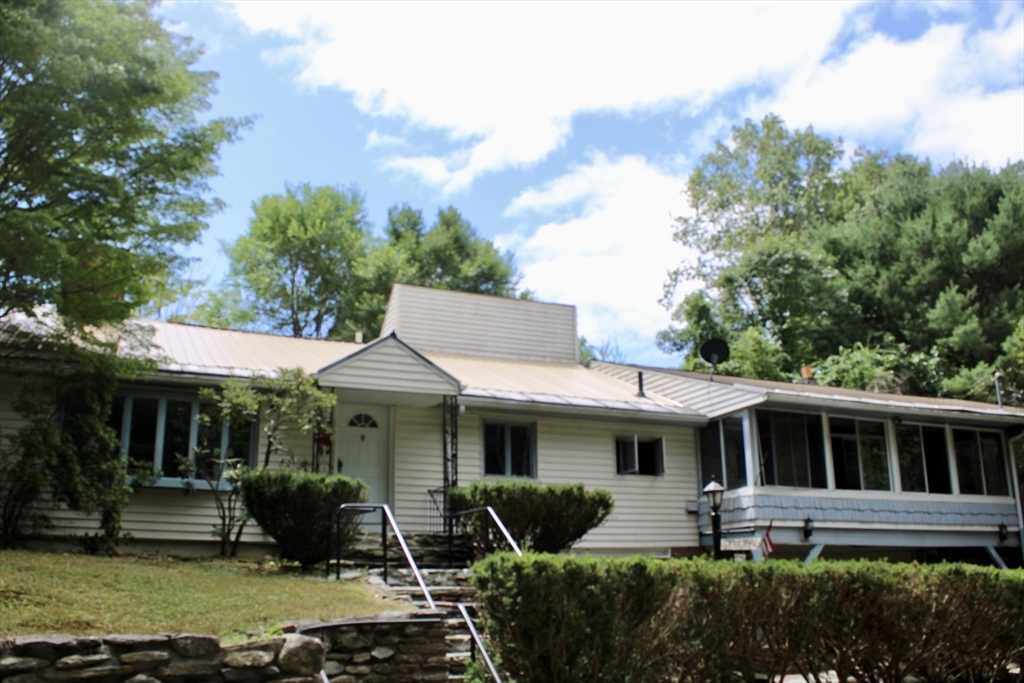87 Bellevue Dr East — photo