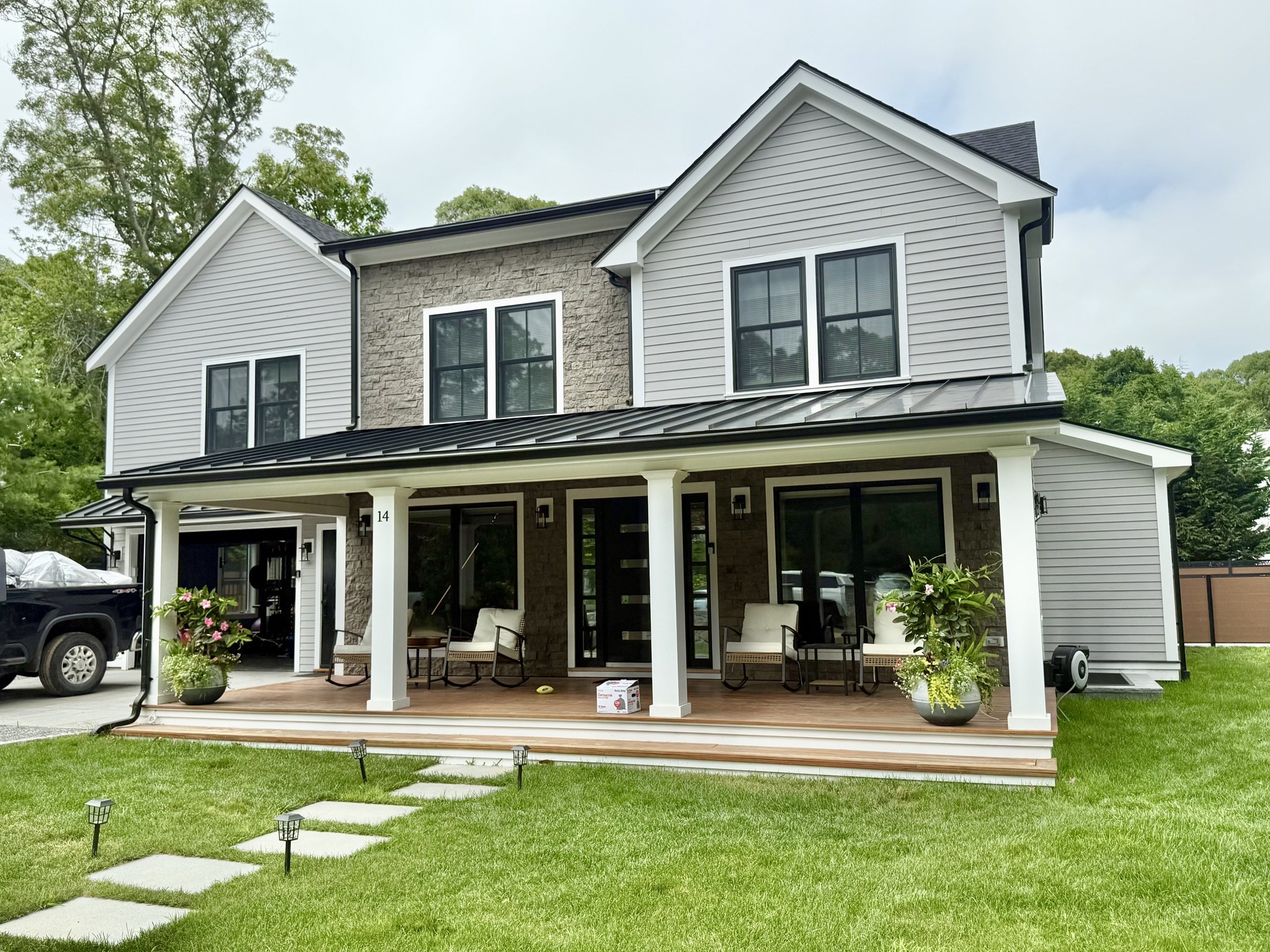 14 Bernard Circle — photo