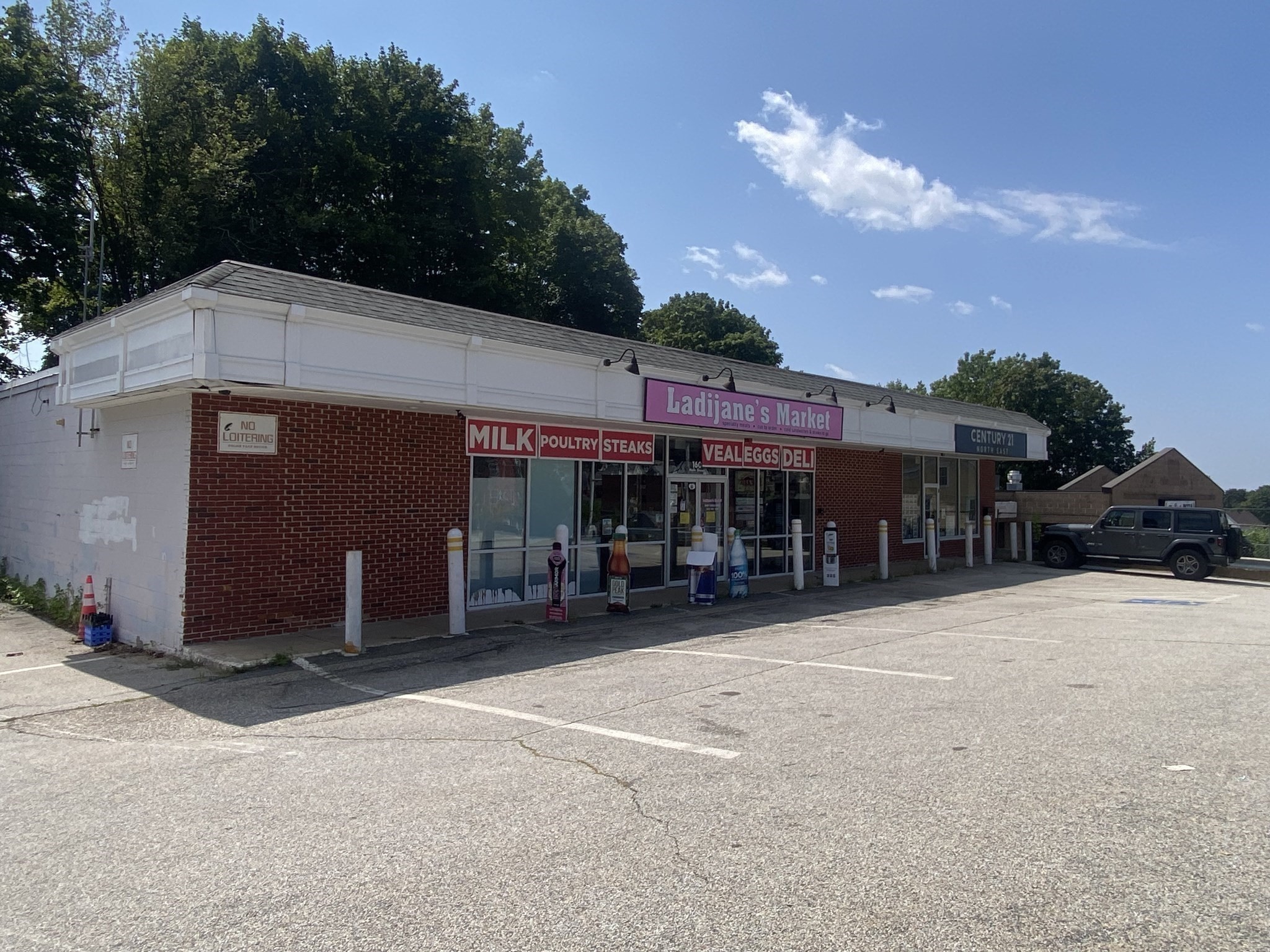 160 Main St. — photo