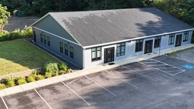 685 South E — photo