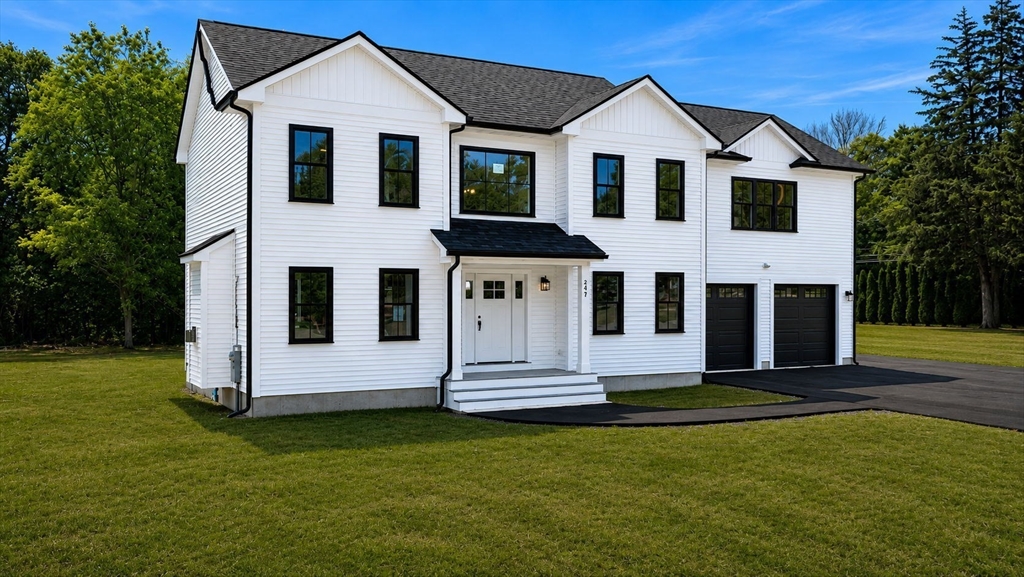 247 Braley Hill Road, Rochester, MA 02770