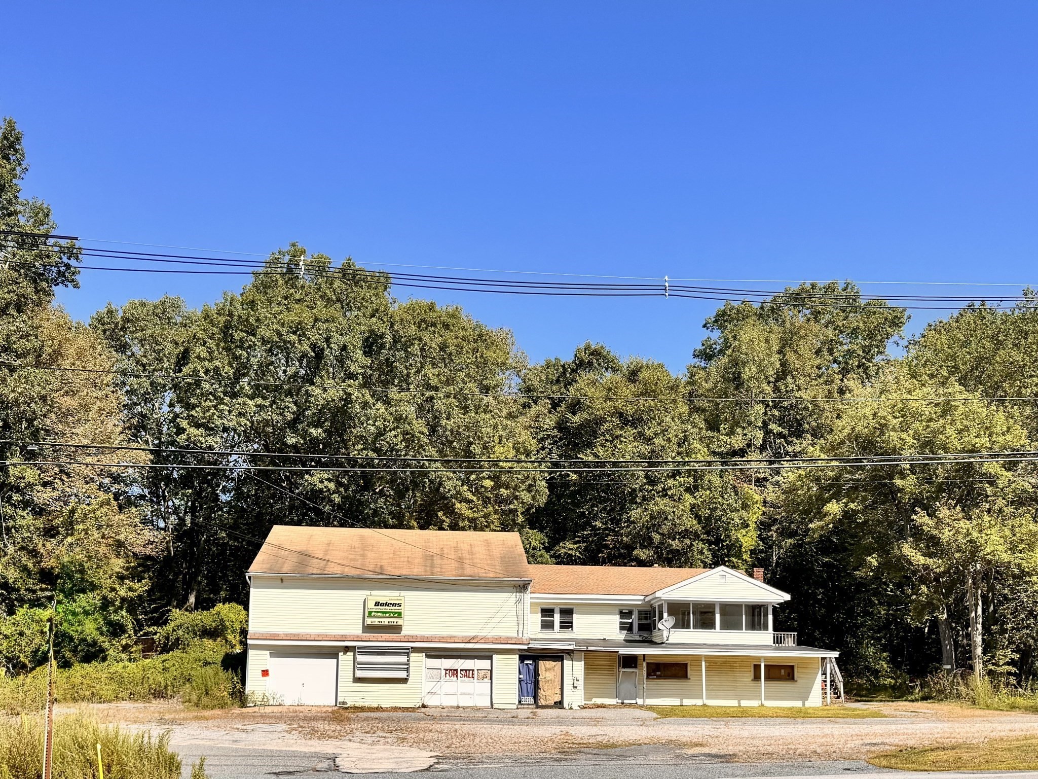 71 Worcester Rd — photo