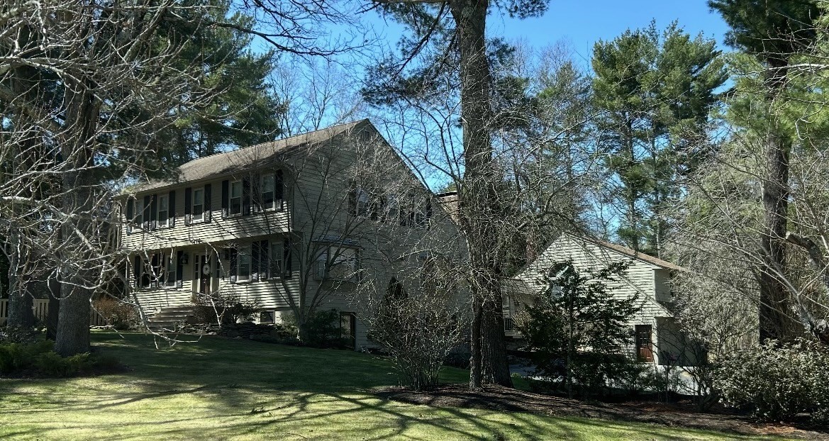 114 Graham Hill Dr — photo