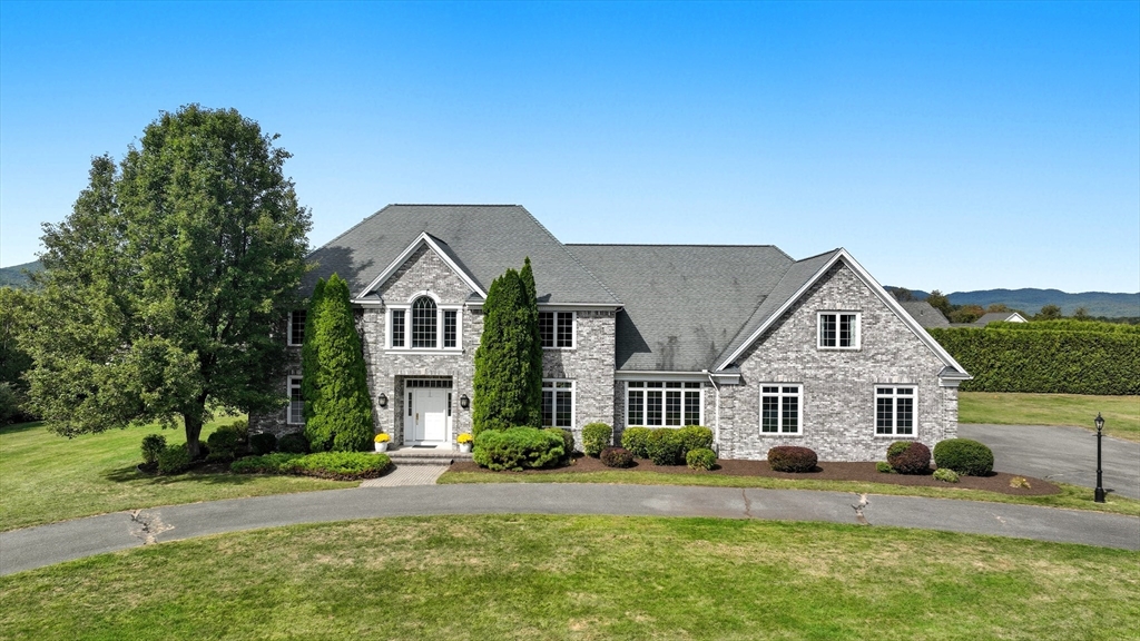 4 Sunrise Cir — photo