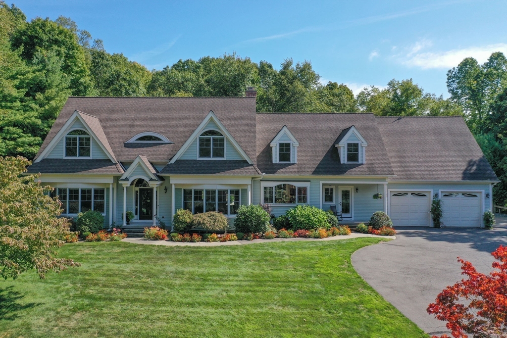 7 Western View Road, Holyoke, MA 01040 — photo 2
