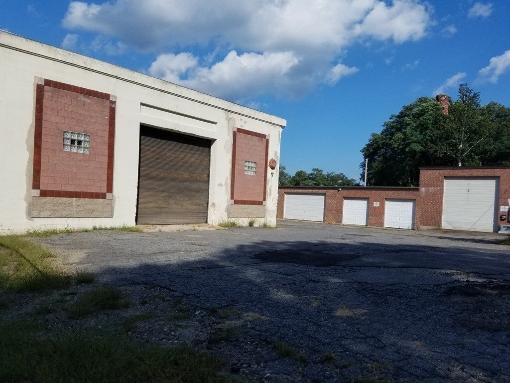 75 Walnut St. — photo