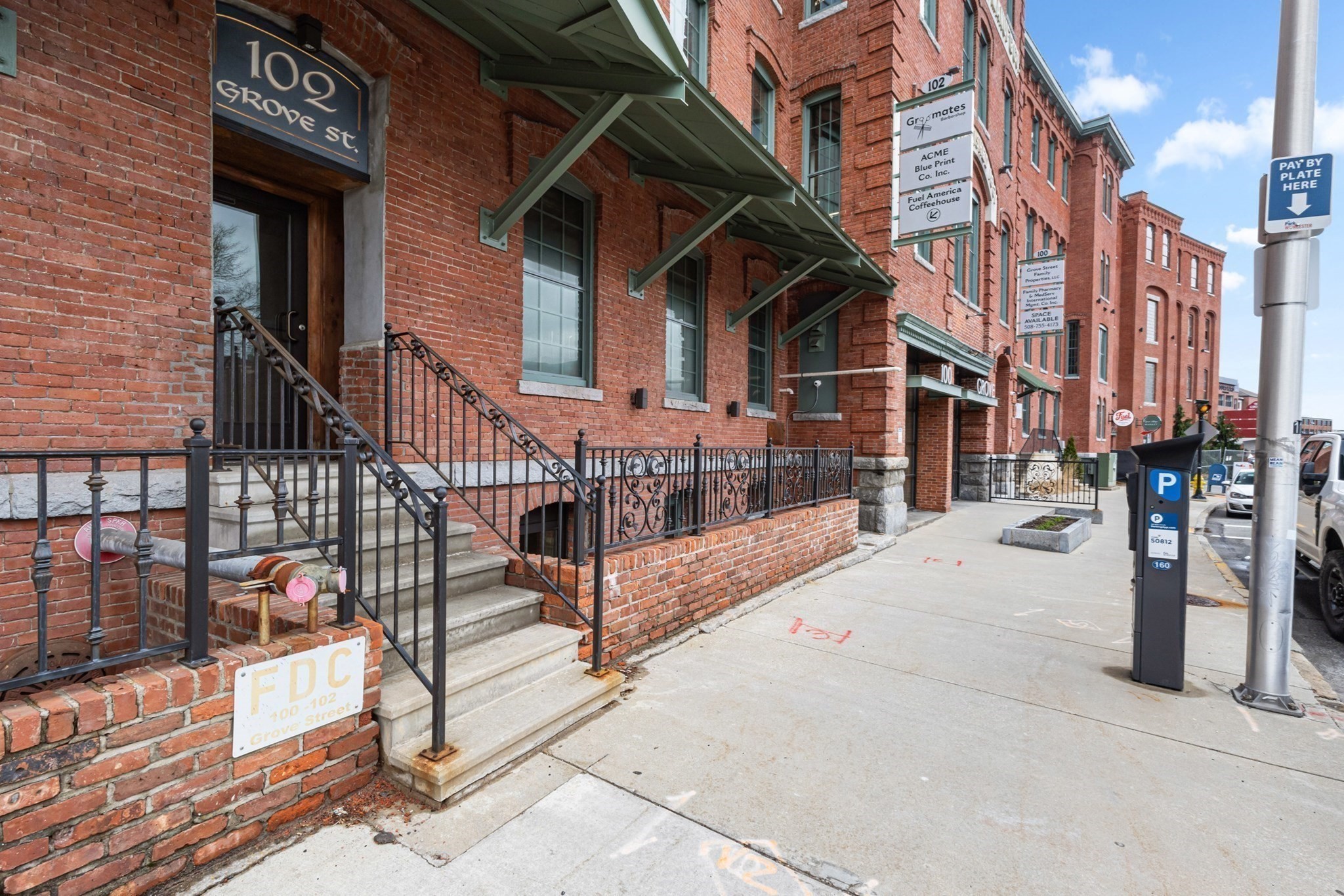 100 Grove St Unit 110-Ecoo — photo