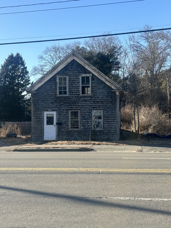 233 Marion Rd — photo