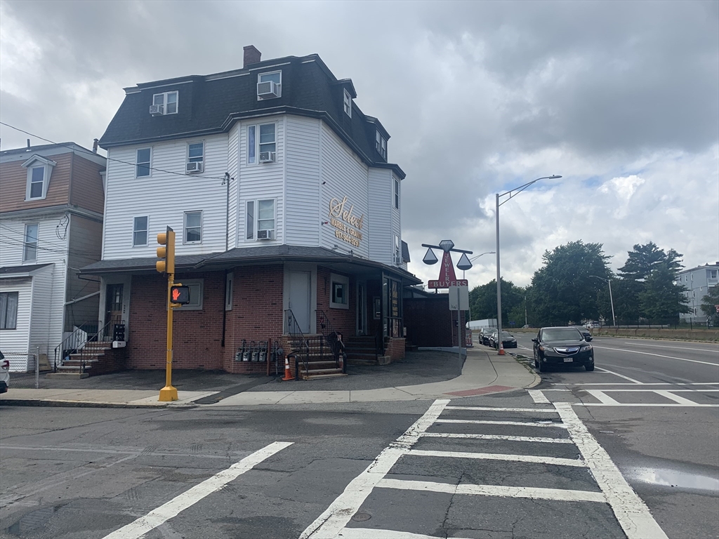 2080 Revere Beach Park Way — photo