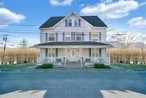 315 Woronoco Road, Russell, MA 01071