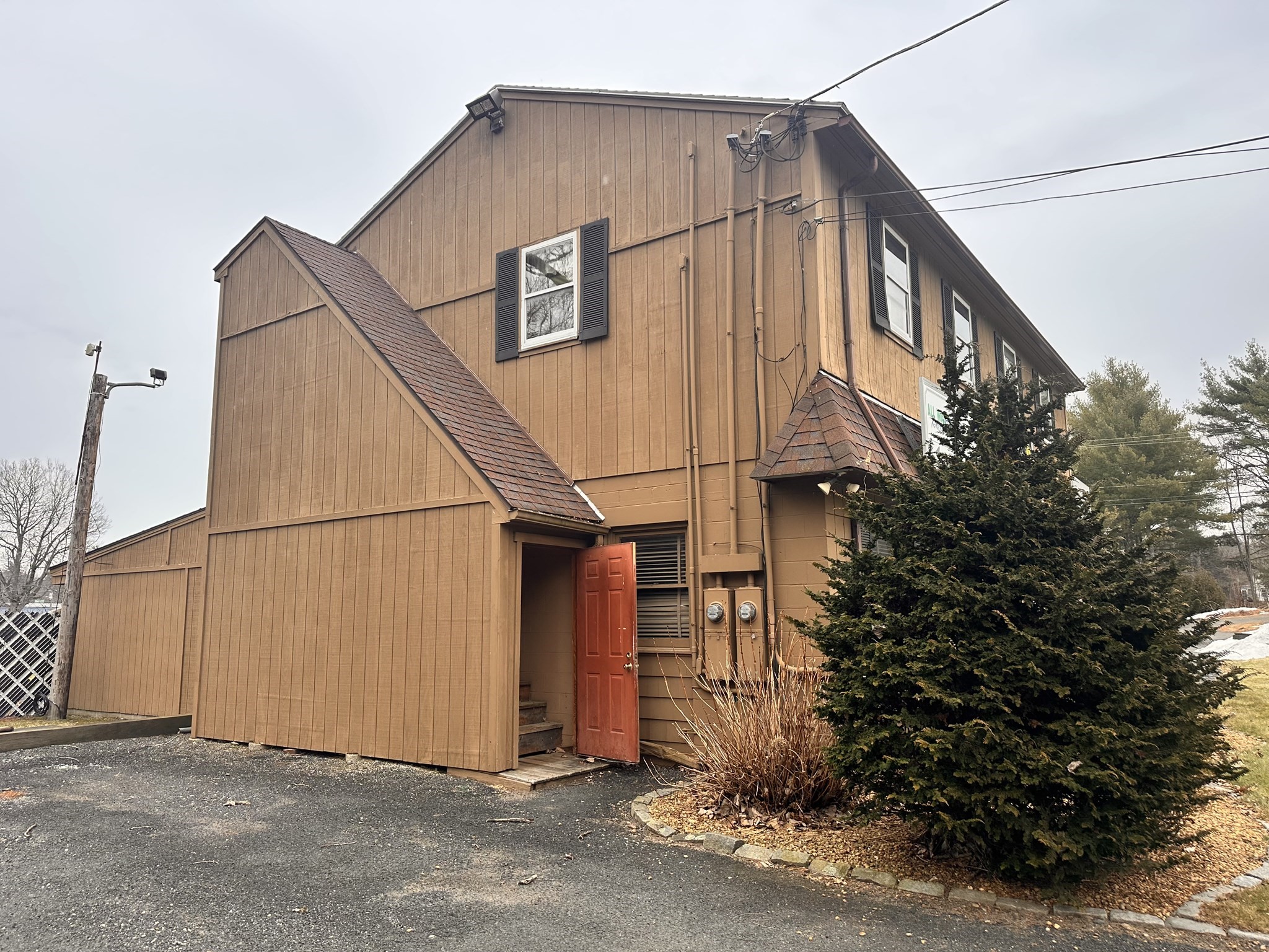 112 East Longmeadow Rd — photo
