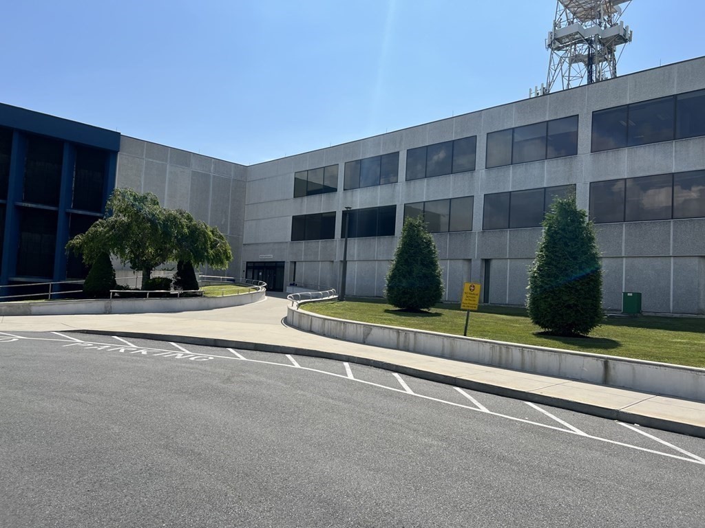 200 Mill Rd — photo