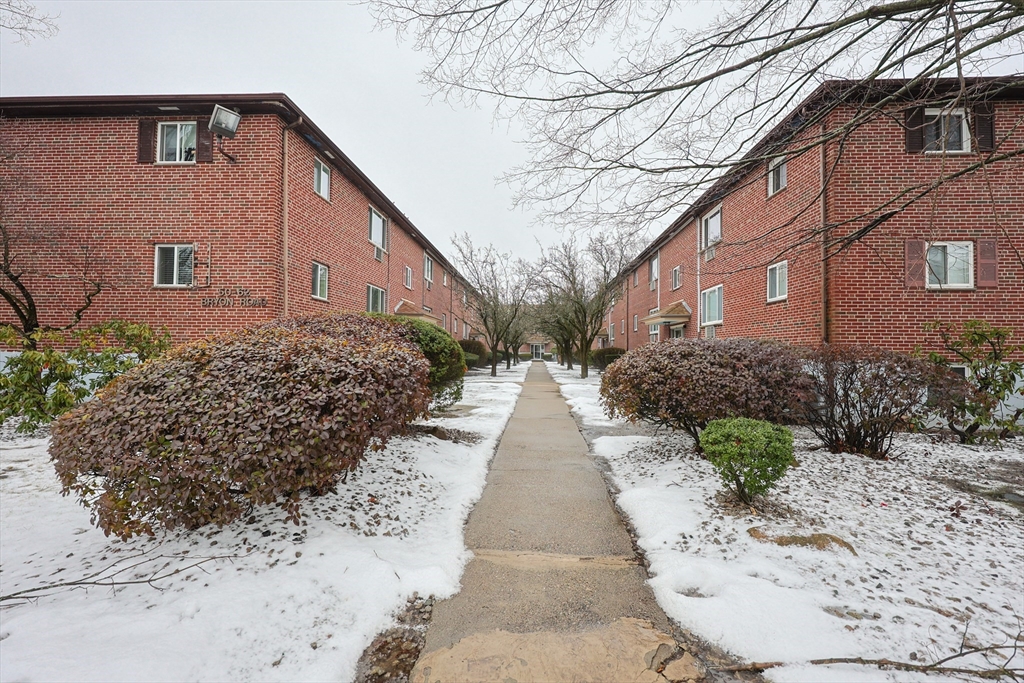 60 Bryon Road #1, Boston, MA 02467 — photo 2