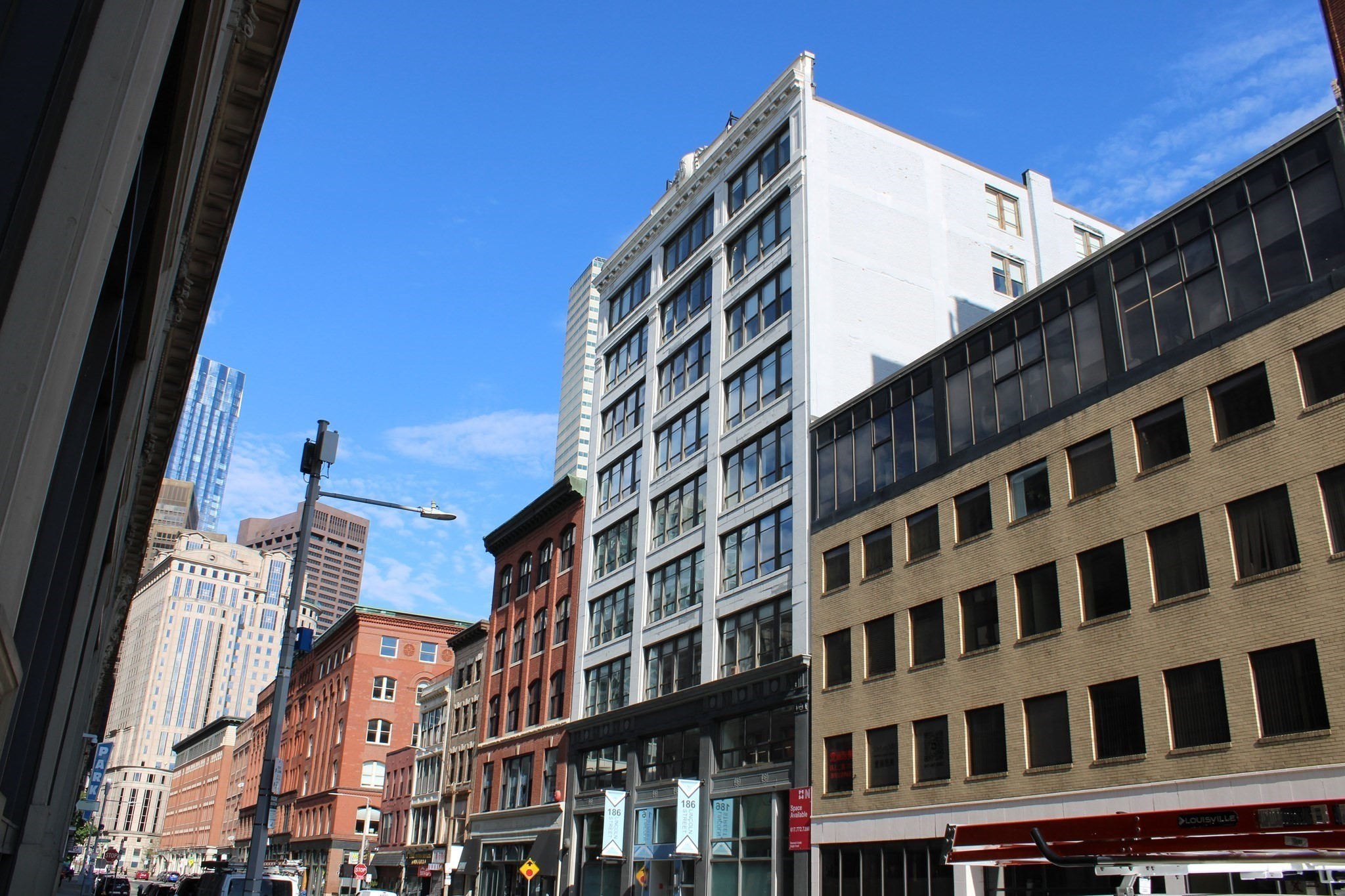 186 Lincoln St # 800 — photo