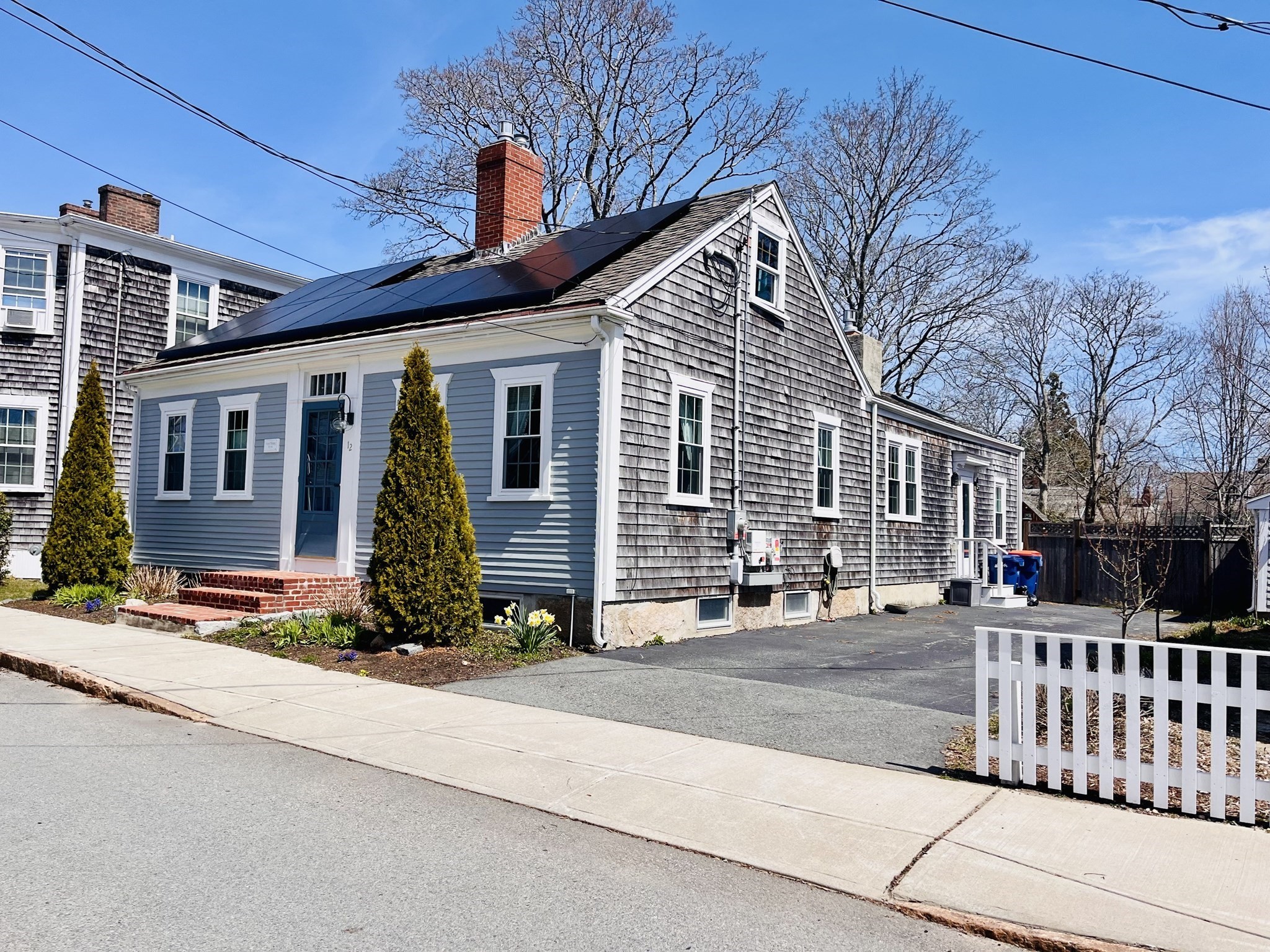 12 Pearl Street/Short Term Rental — photo