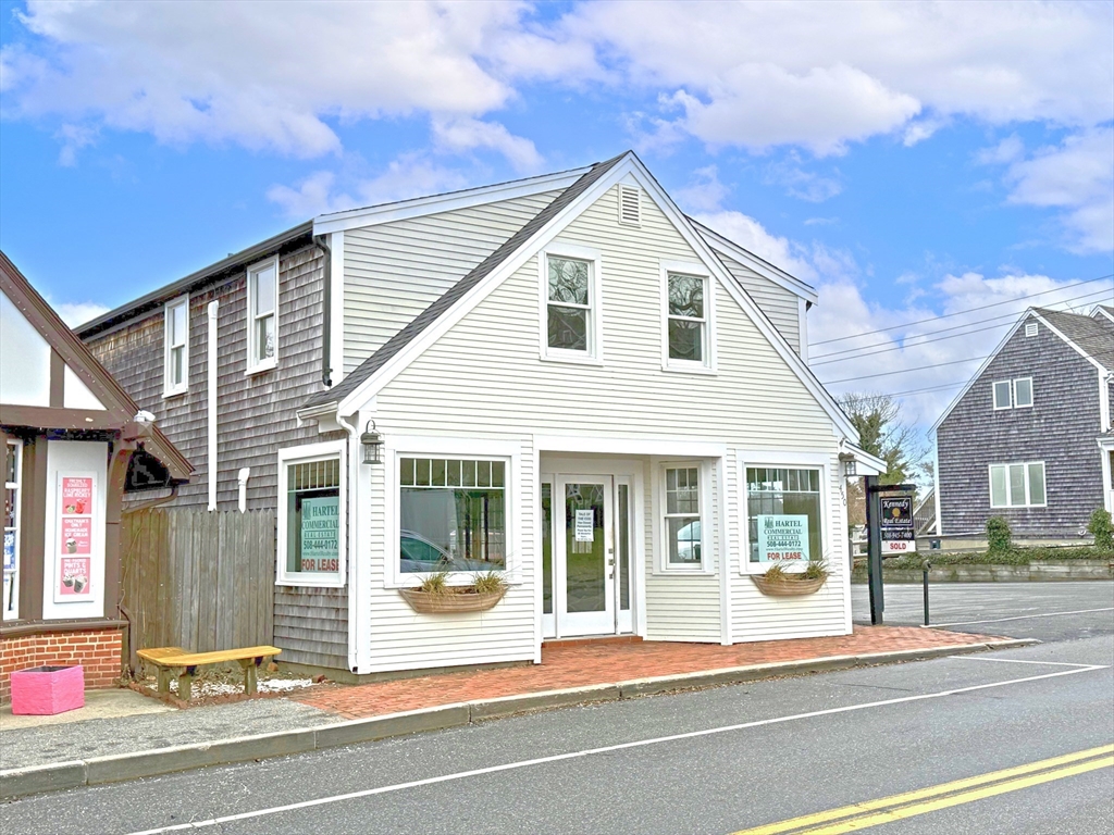 450 Main Street — photo