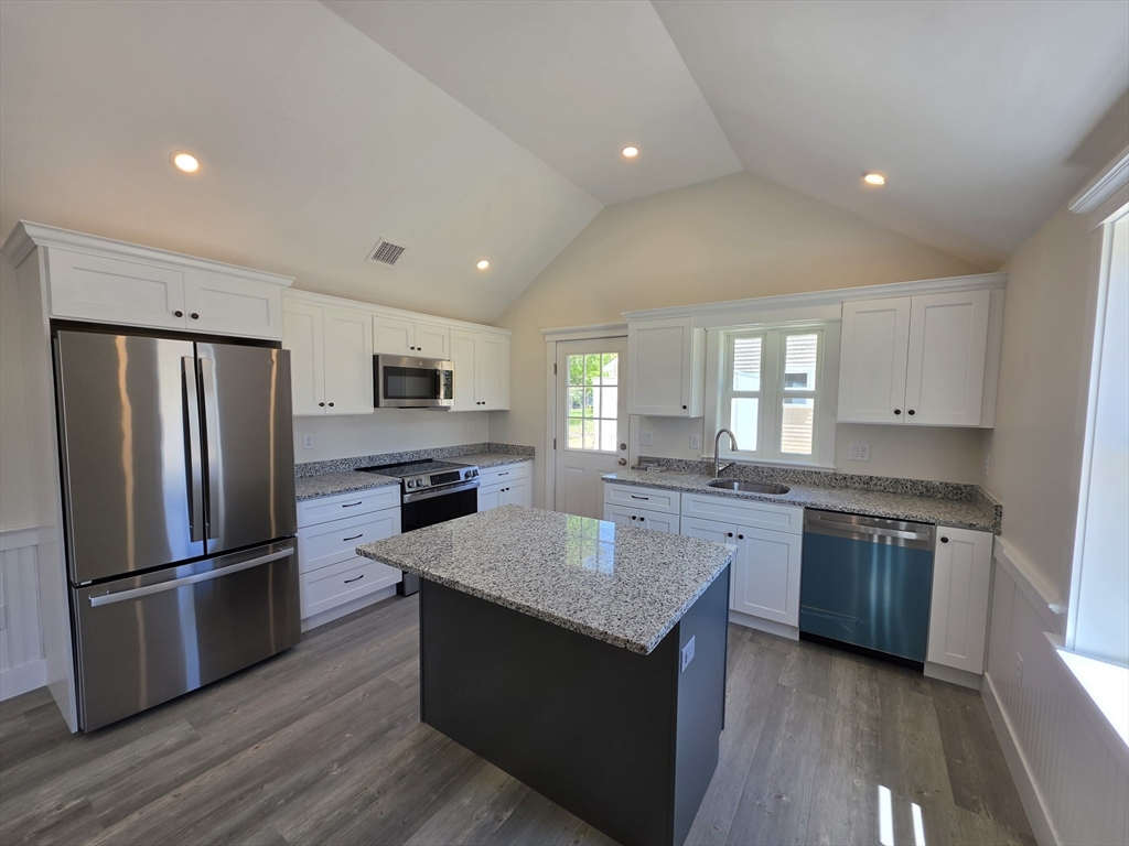 87 Acapesket Rd # 3a — photo