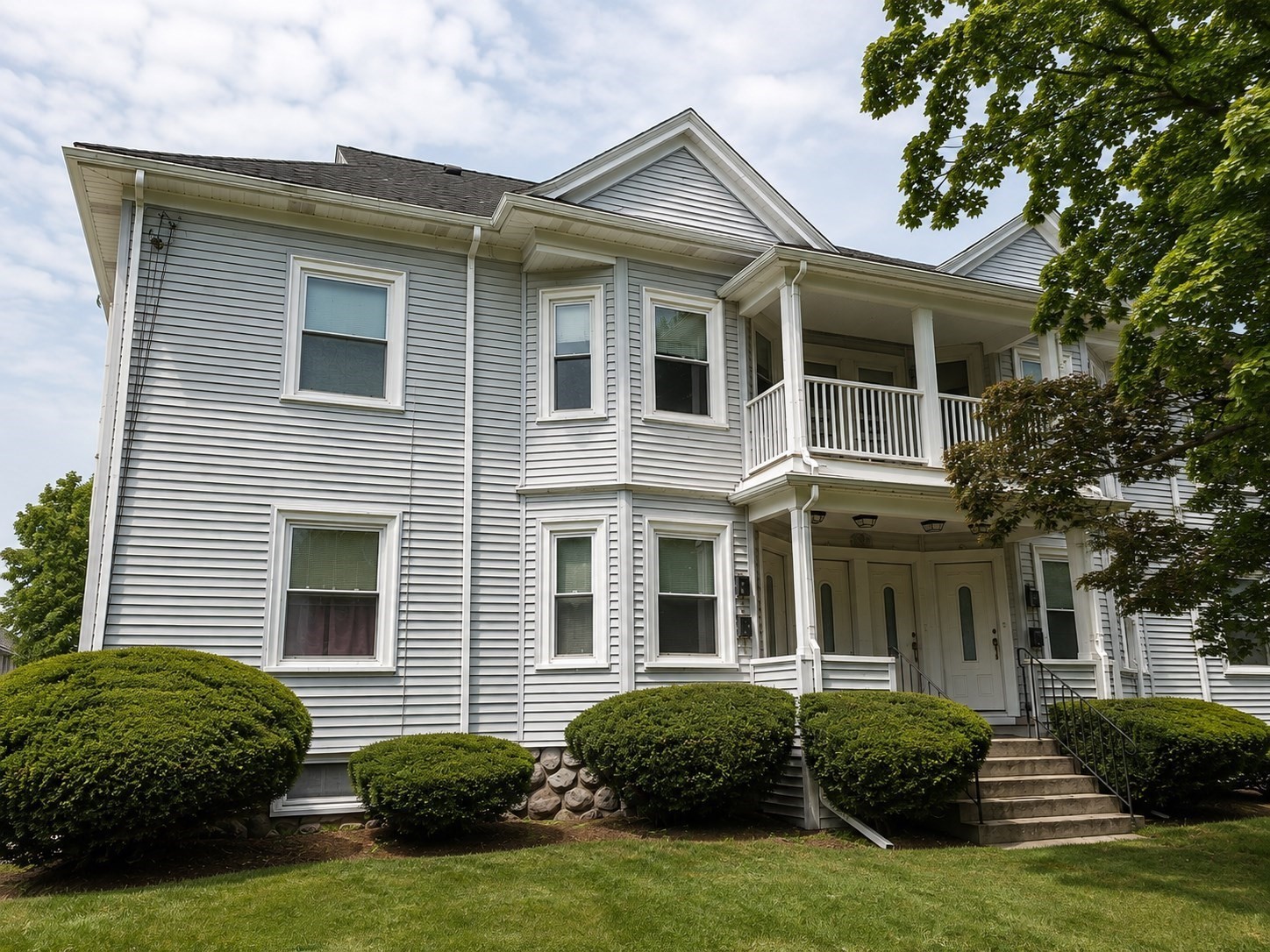 215 Ash St #3 — photo