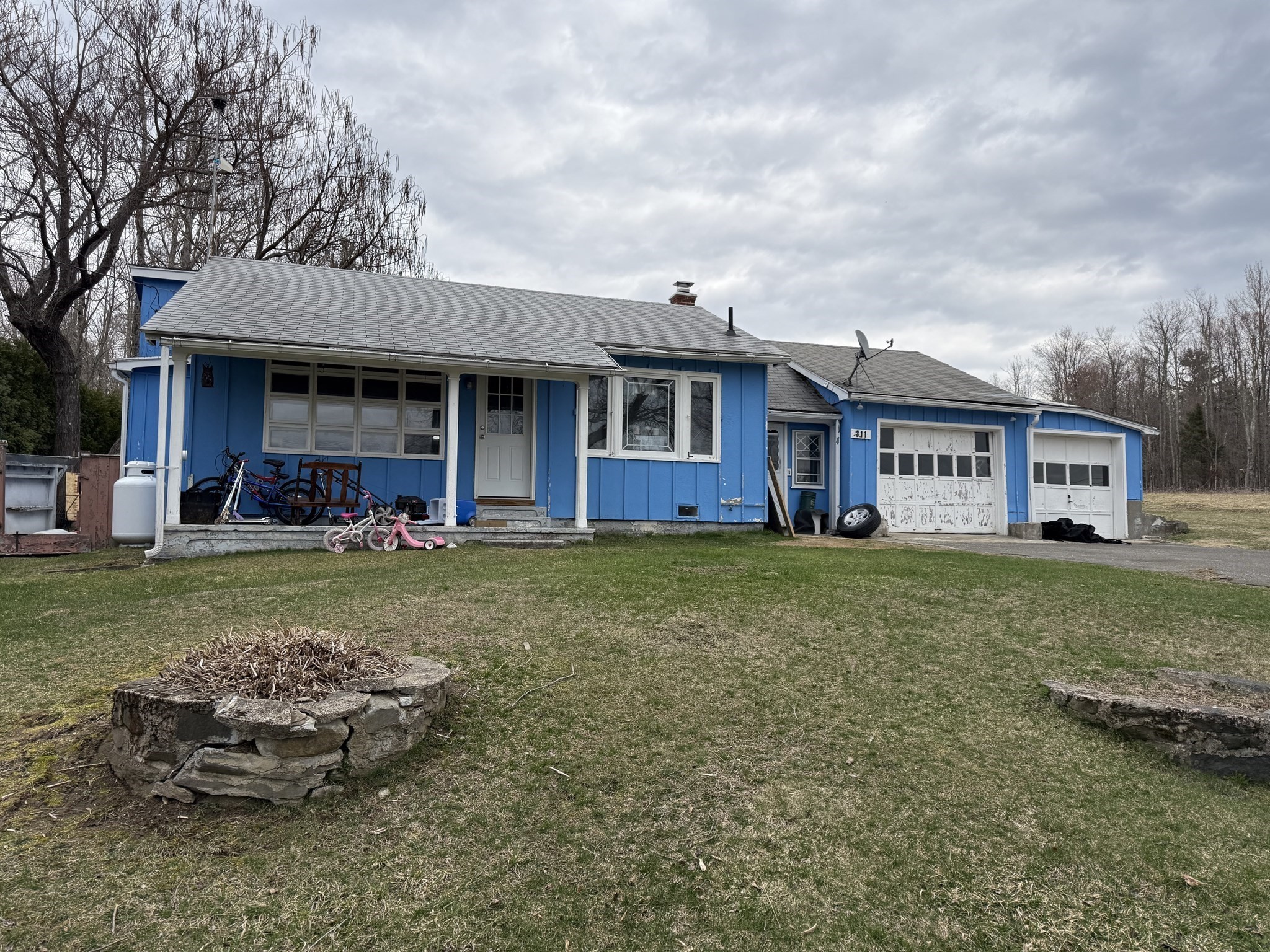 311 Cummington Rd — photo