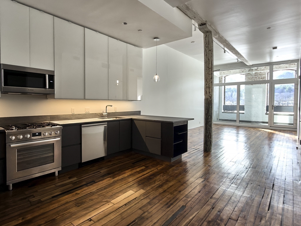 520 State Rd # 303 — photo