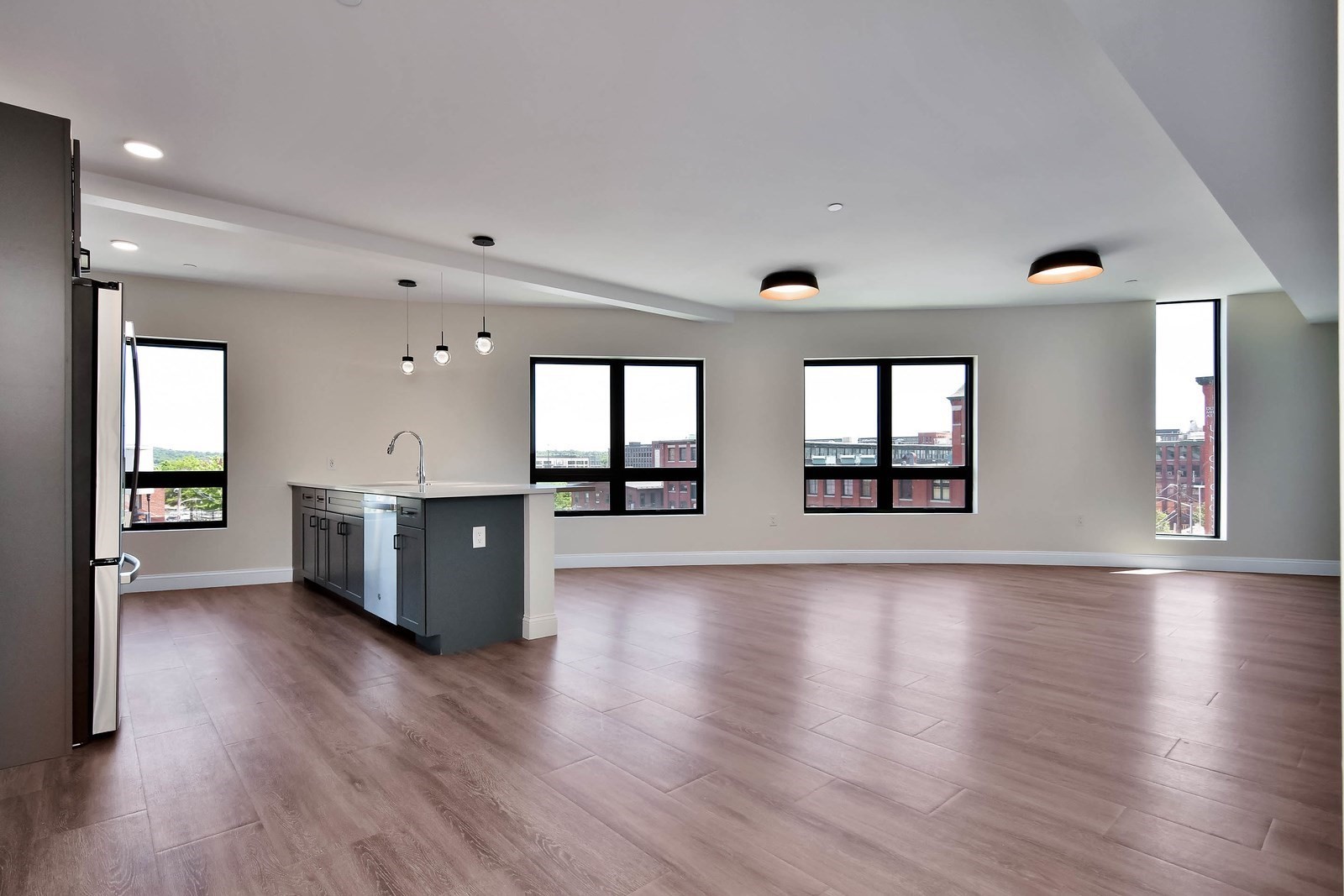 215 Canal St. # 1 — photo