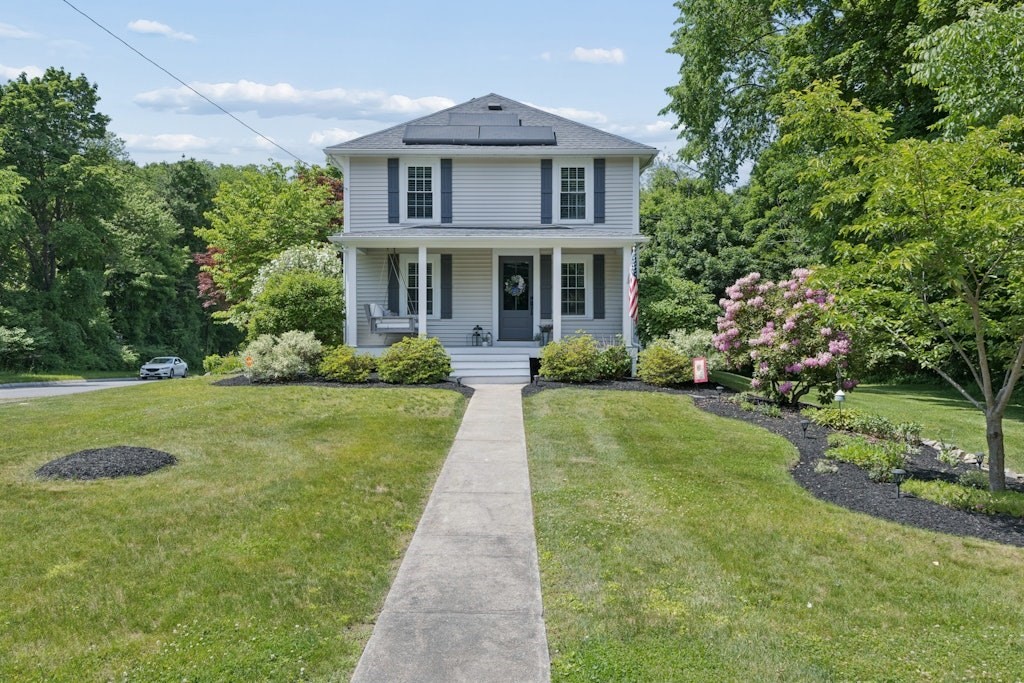 2 Sterling Court — photo