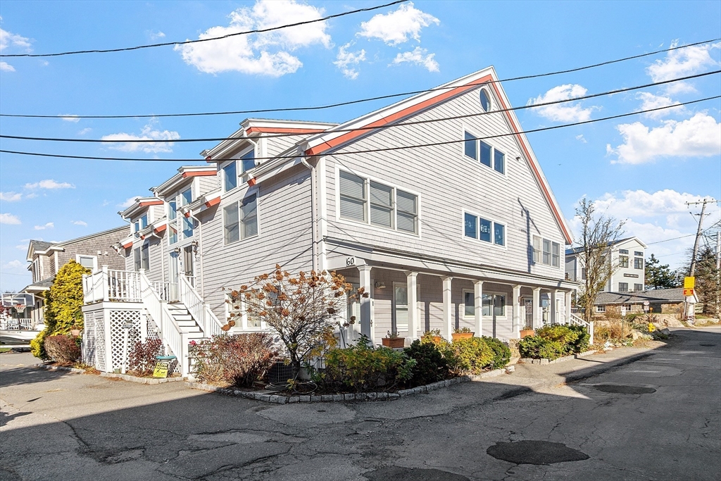 60 Rocky Neck Ave #202 — photo