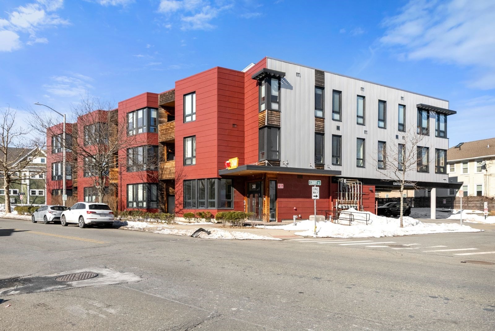 240 Salem St #3B — photo