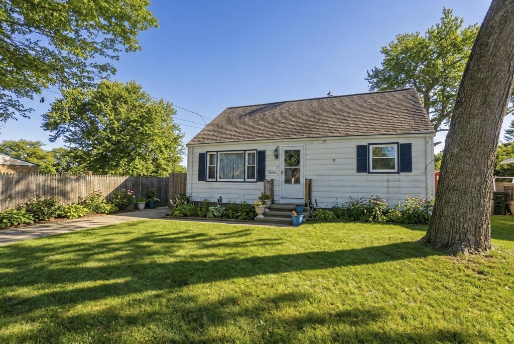 3 Fordham Street, Springfield, MA 01104