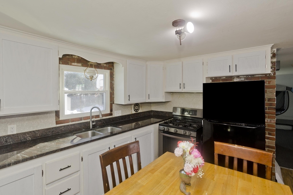 3 Fordham Street, Springfield, MA 01104 — photo 2
