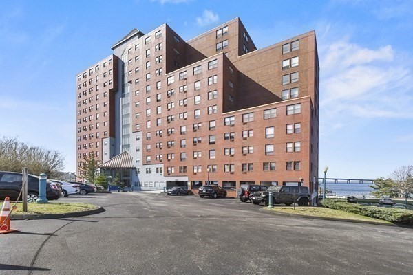 750 Davol St #321 — photo