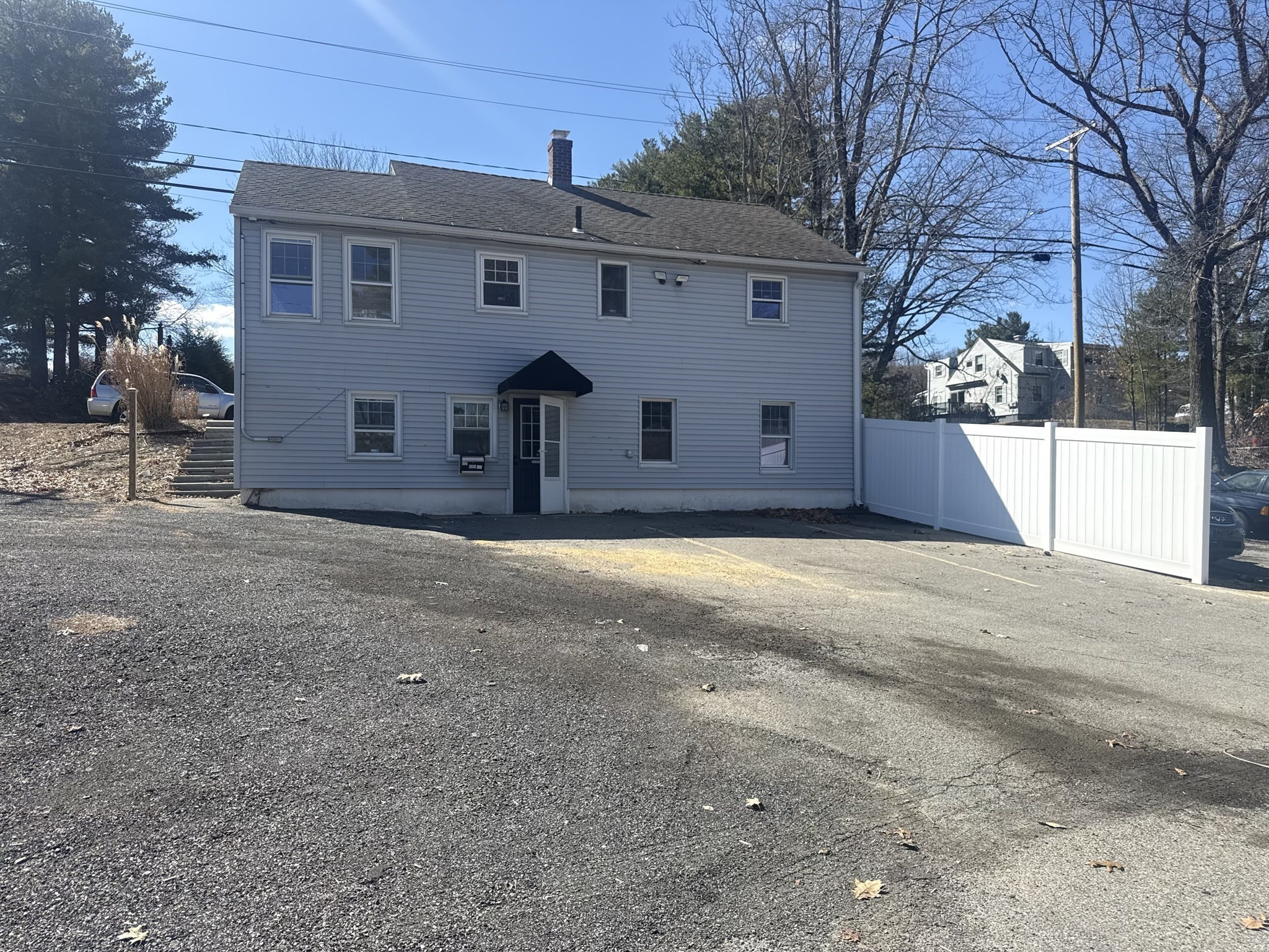 424 Central St — photo