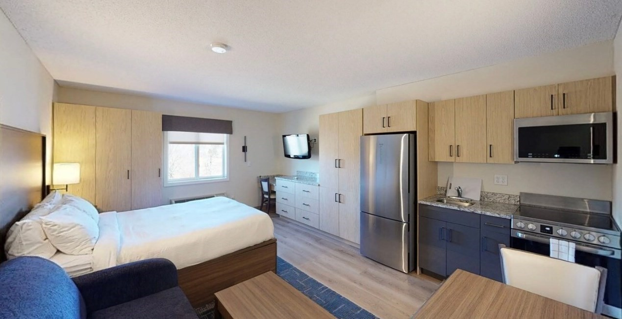 880 Donald J Lynch Blvd # 204 — photo