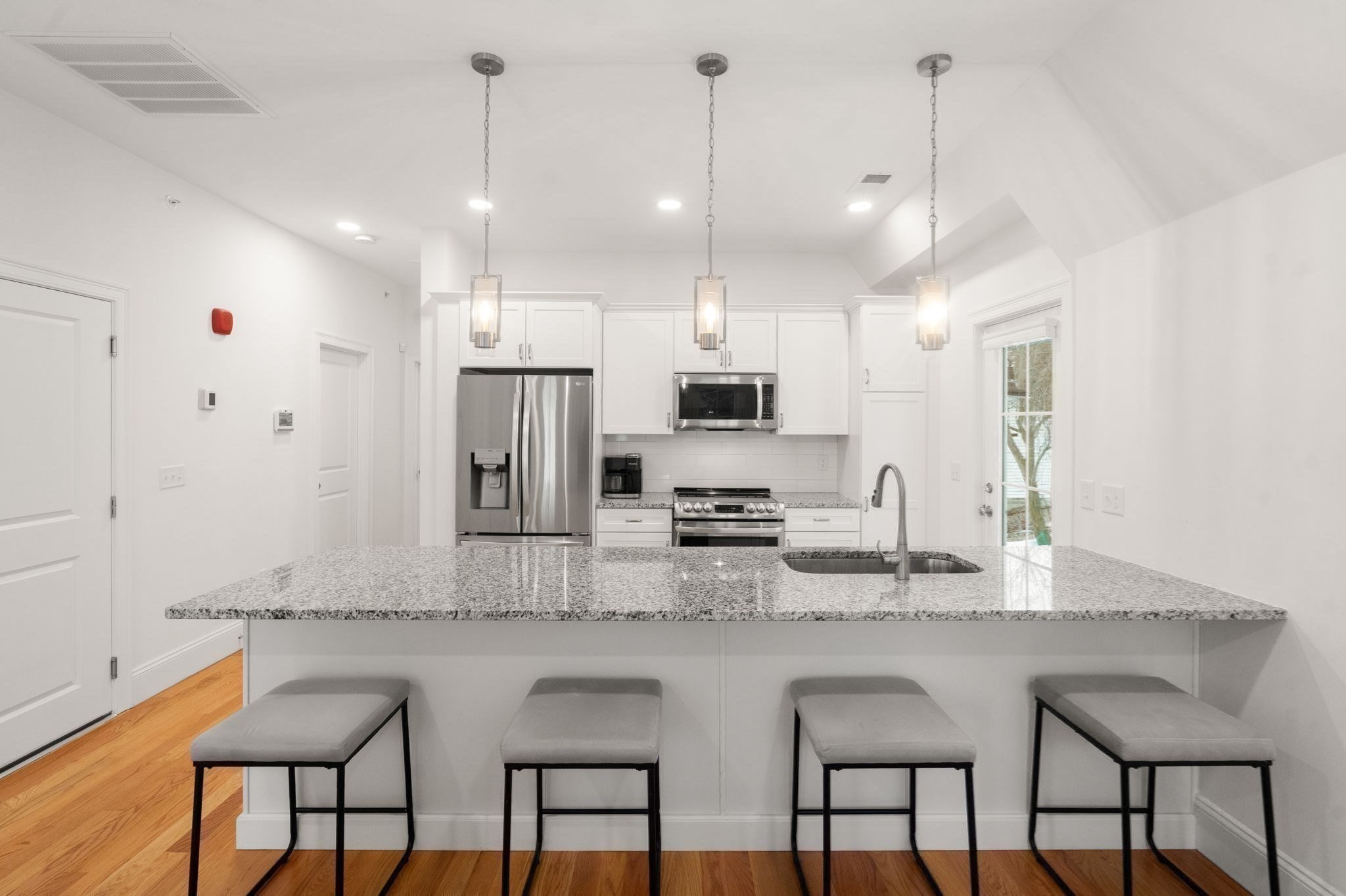 68 Chestnut St #6 — photo