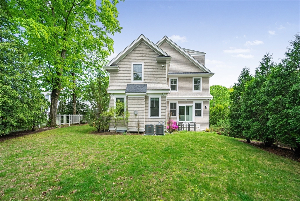7 Bemis Road, Wellesley, MA 02481 — photo 2