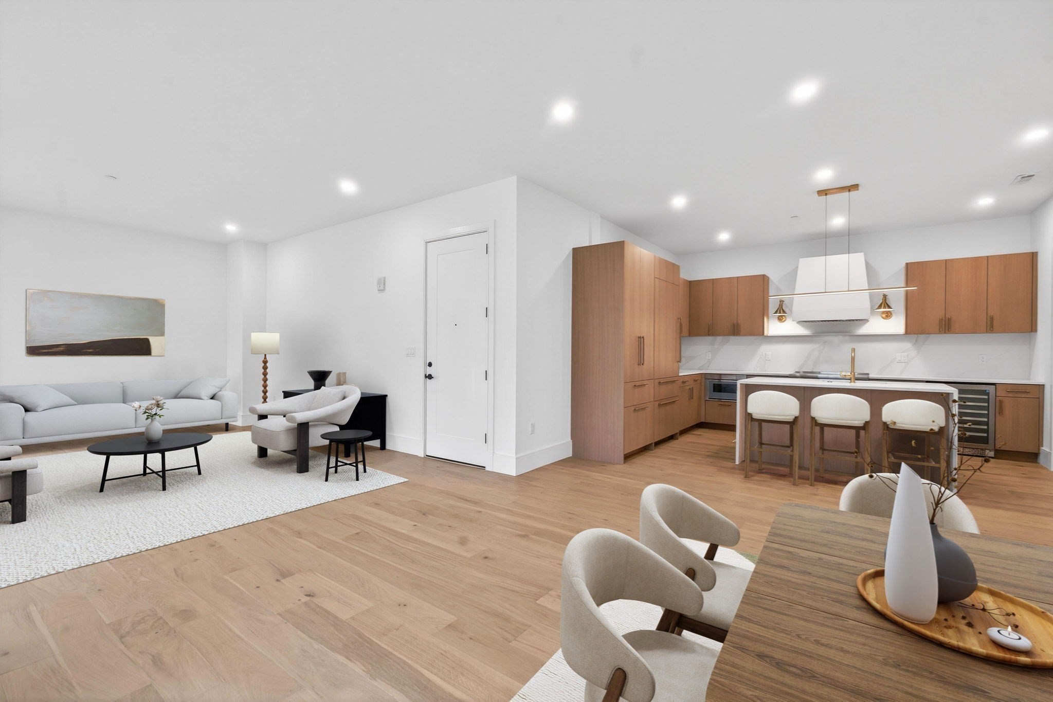 1114 Beacon #101 — photo