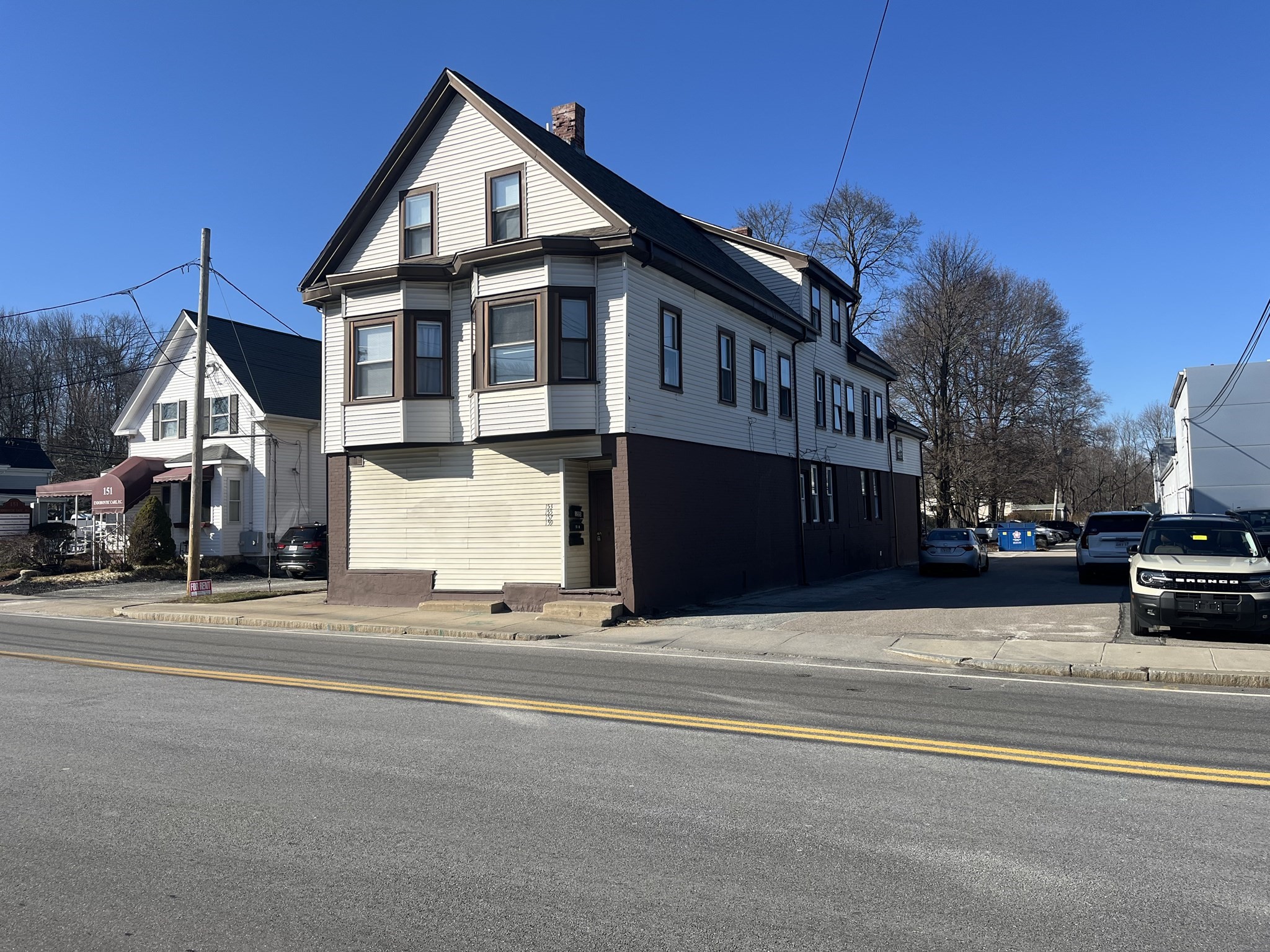 159 E Central — photo