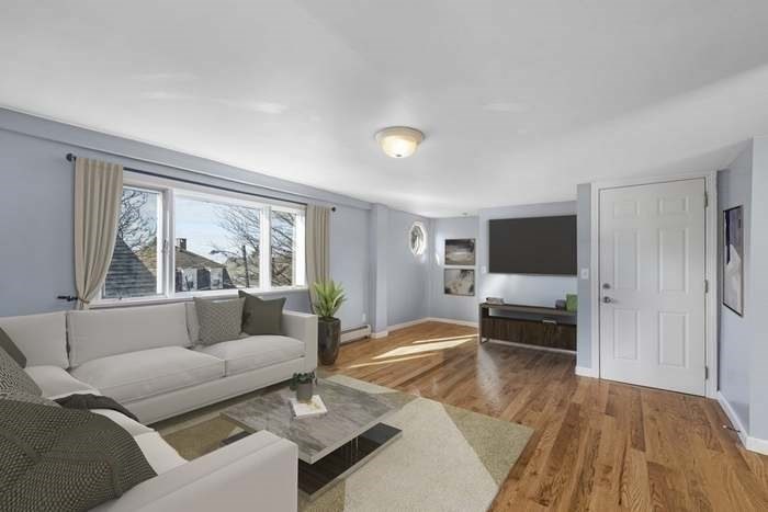 14-R Spring St #3, Gloucester, MA 01930 — photo 2