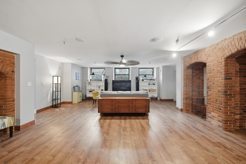 235 State St #111 — photo